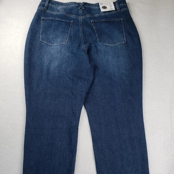 BP. Nordstrom Medium Wash Distressed Stretch MOM Jeans Sz 14 - Picture 6 of 9